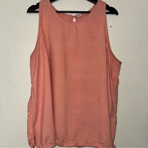 Women’s tank top